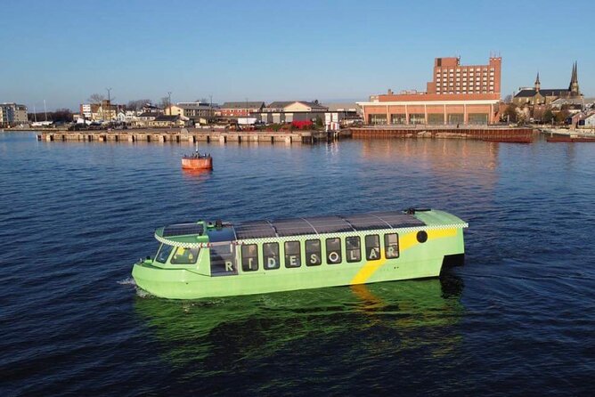 1.5hr Harbour Experience on North America's LARGEST solar boat! - What the ride feels like in different weather