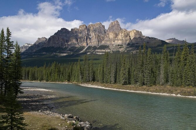 1 Hour Bow River Ride - A quiet hour beside Banff’s rivers