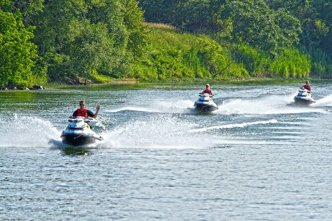 1-Hour Jet Ski Guided Tour – Explore Montreal Waterways in Style! - The 15 to 25 minutes of free riding