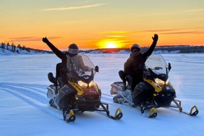 1 Hour Snowmobile Adventure in Yellowknife
