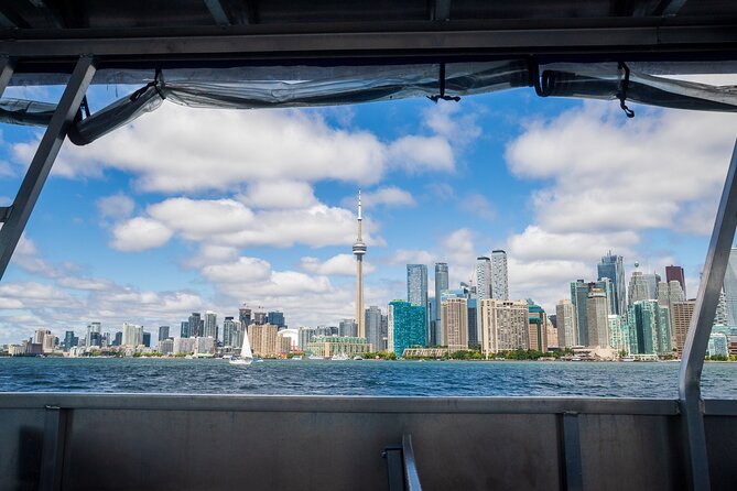 1-Hour Toronto Harbour Tour with Live Narration - Key points to know before boarding