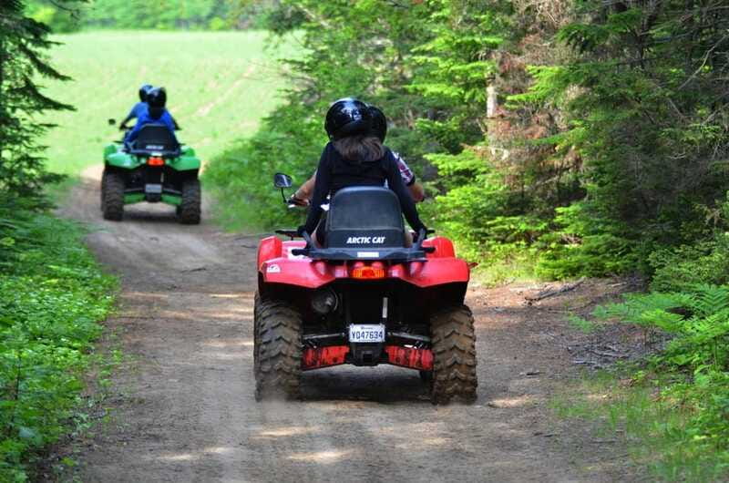 15 min. Tadoussac : Guided ATV tour excursion - Who will enjoy this most