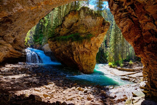 2025 Winner-Lake Louise Moraine Lake Johnston Canyon Banff Town - Lake Louise: one hour at the blue-green lake