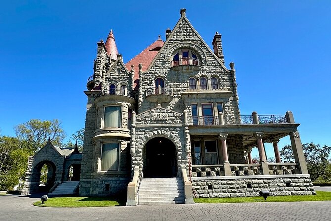 2hr City Highlights Private Tour in Victoria BC - Fisherman’s Wharf finishes with a more relaxed waterfront view