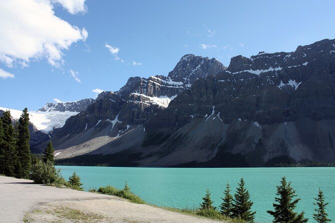 4-Day Authentic Banff, Jasper and Glacier Tour Package - Day 4: Jasper canyons, Peyto Lake, and Emerald Lake