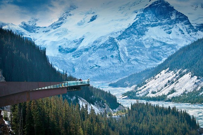 4-Day Authentic Jasper and Columbia Icefield Tour Package - Day 3: Icefields, waterfalls, and Maligne Lake
