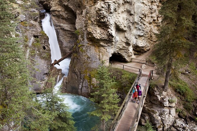 4-Day Rockies Discovery Tour Package, Banff, Jasper, and Yoho - What the group format really means
