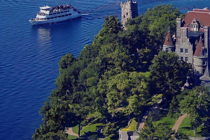 5-Hour 1000 Islands Boldt Castle Stopover Cruise from Gananoque - The return route and more river views