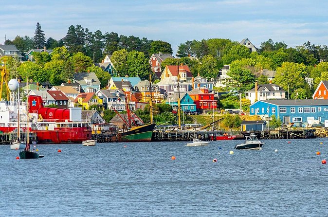 5 Hours Peggys Cove,Mahone Bay, Lunenburg Tour - Lunenburg’s colorful streets and working waterfront