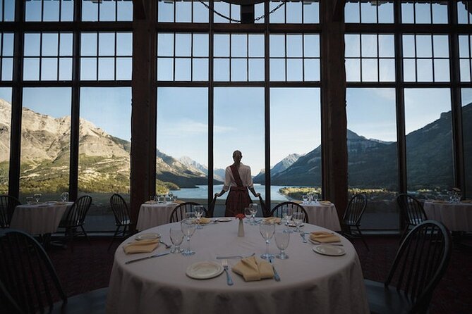 7-Day Rockies Tour : Banff, Jasper, Yoho, Drumheller & Waterton - Day 4: Maligne Lake, Maligne Canyon and a second look at the parkway