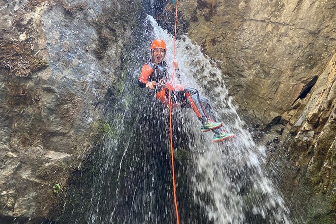 Adrenaline Canyoning Kelowna - Booking timing and weather planning