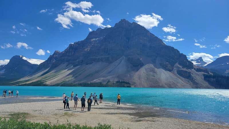 Airport Pickup & Private Tour from Calgary to The Rockies! - What the private vehicle changes