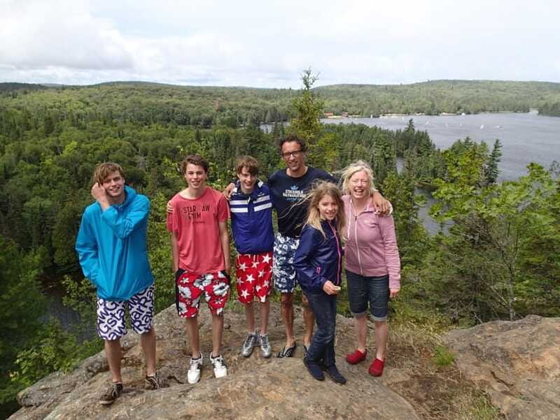 Algonquin Park: Guided Canoe Day Tour - A shoreside lunch from Henrietta’s Pine Bakery