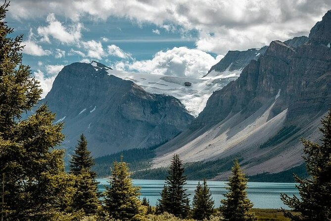 Along Icefields Parkway: Peyto Lake, Bow Lake & Columbia Icefield - Crowfoot Glacier, a quick roadside introduction