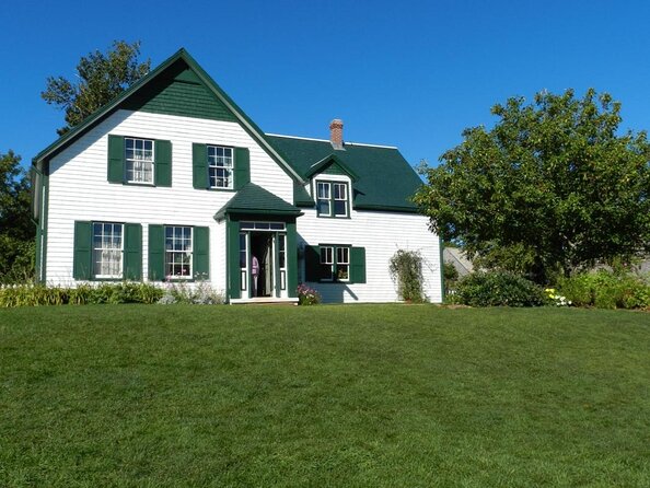 Amazing PEI Experience 5 passengers only - Seeing Much of PEI Without Driving Yourself