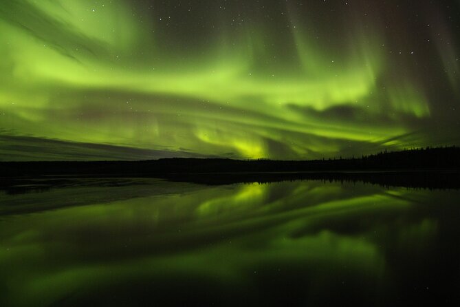 Aurora Hunting Tours - Wilderness comfort: snacks, drinks, and what is missing