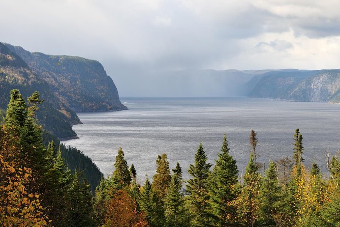 Back Country of the Fjord and the National Park - L’Anse-de-Tabatière gives you the big fjord view