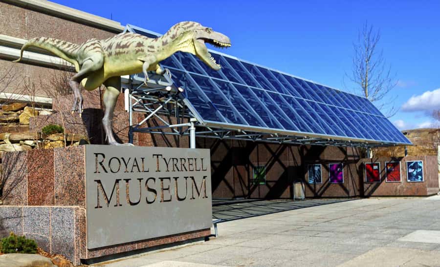 Badlands Tour: Drumheller with Museum, Hoodoos & Coal Mine - The Royal Tyrrell Museum deserves your time