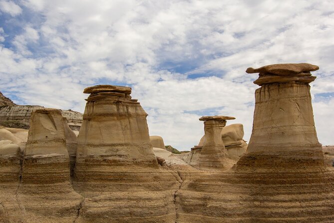 Badlands Tour: Drumheller with Museum, Hoodoos & Dinosaurs - Key points at a glance