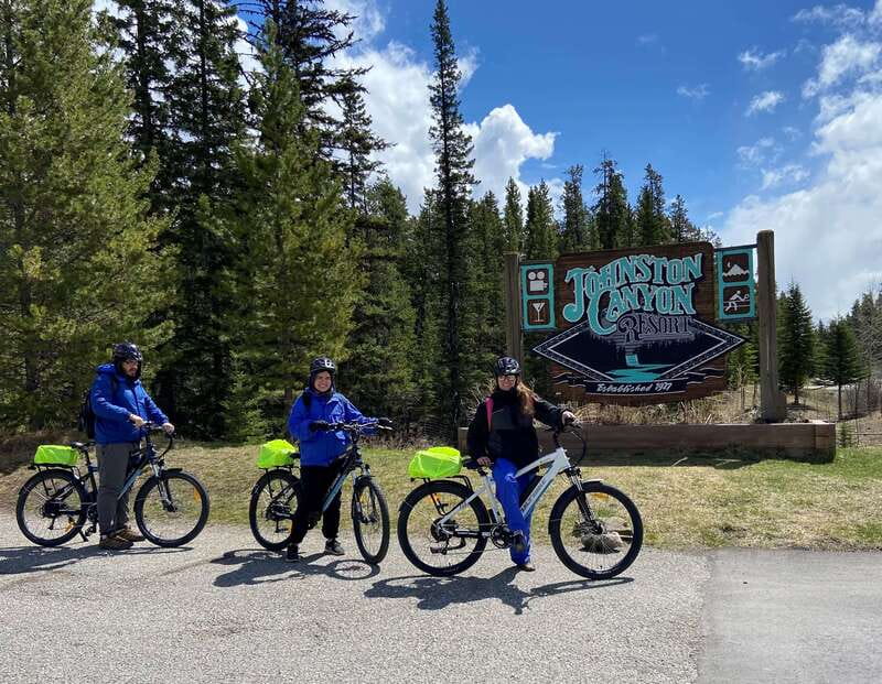Banff: 4-Hour E-Bike and Walking Tour in Johnston Canyon - Leaving the bikes for Johnston Canyon