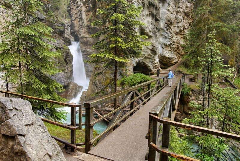 Banff: 4-Hour E-Bike and Walking Tour in Johnston Canyon - The shuttle ride back to Banff