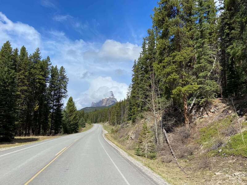 Banff: 4-Hour E-Bike and Walking Tour in Johnston Canyon - Should you book it?