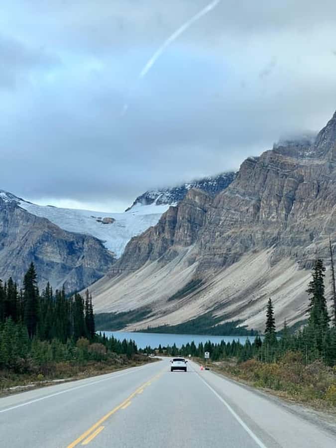 Banff and Jasper National Parks: Tour with Transport - Waterfowl Lake is the quiet pause