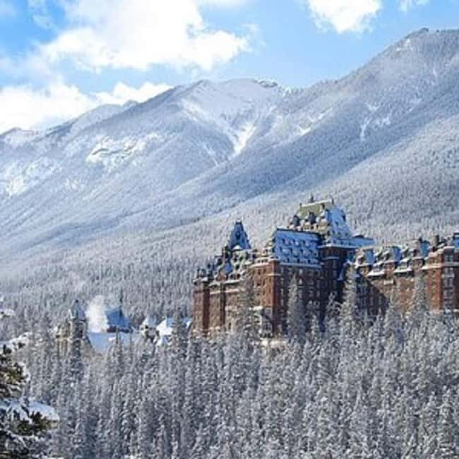 Banff/Calgary:Banff National Park&Johnston Canyon 1-Day Tour - Banff Avenue gives you time to eat and wander