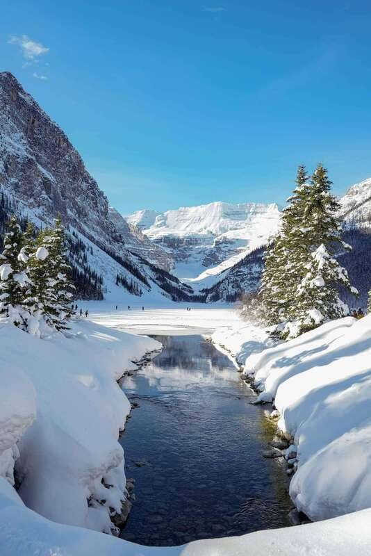 Banff & Canmore: Lake Louise & Marble Canyon - Lake Louise: the famous winter stop