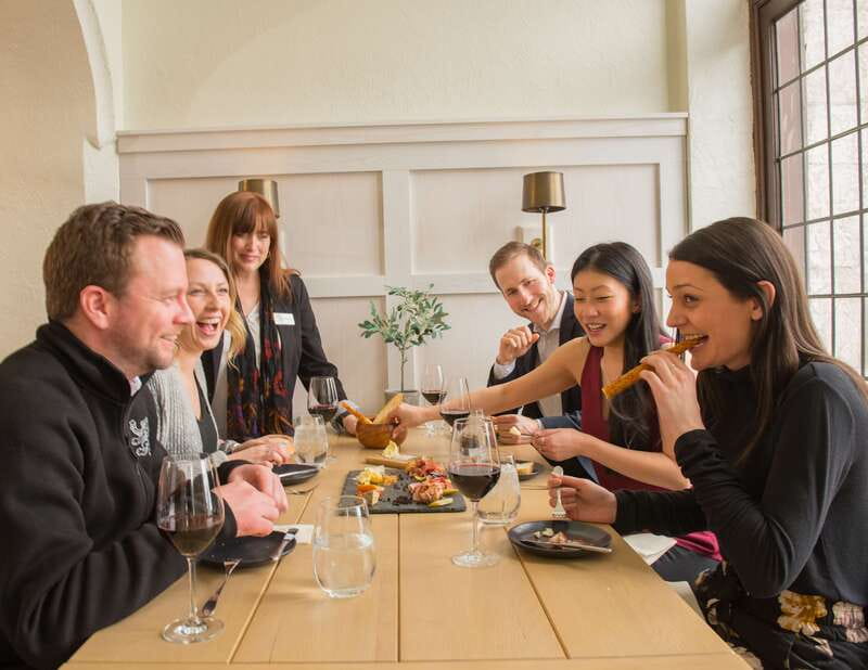 Banff: Castle Food Experience at Banff Springs Hotel - Starting at Rundle Bar with a first taste