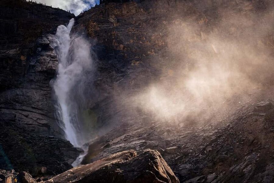 Banff: Emerald Lake, Wapta Falls & Takakkaw Falls Day Trip - Natural Bridge: a short stop with a different feel