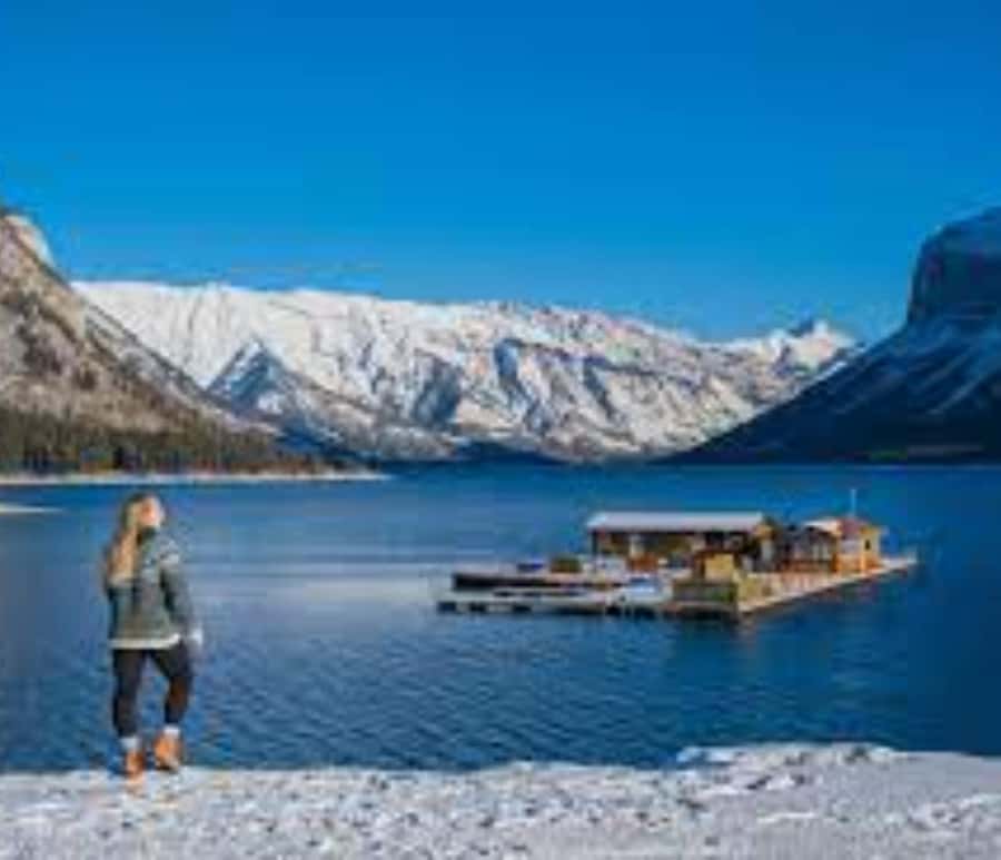 Banff: Gondola, Hot Springs, Bow falls & Three lakes tour - A full Banff day from Calgary, with very little planning