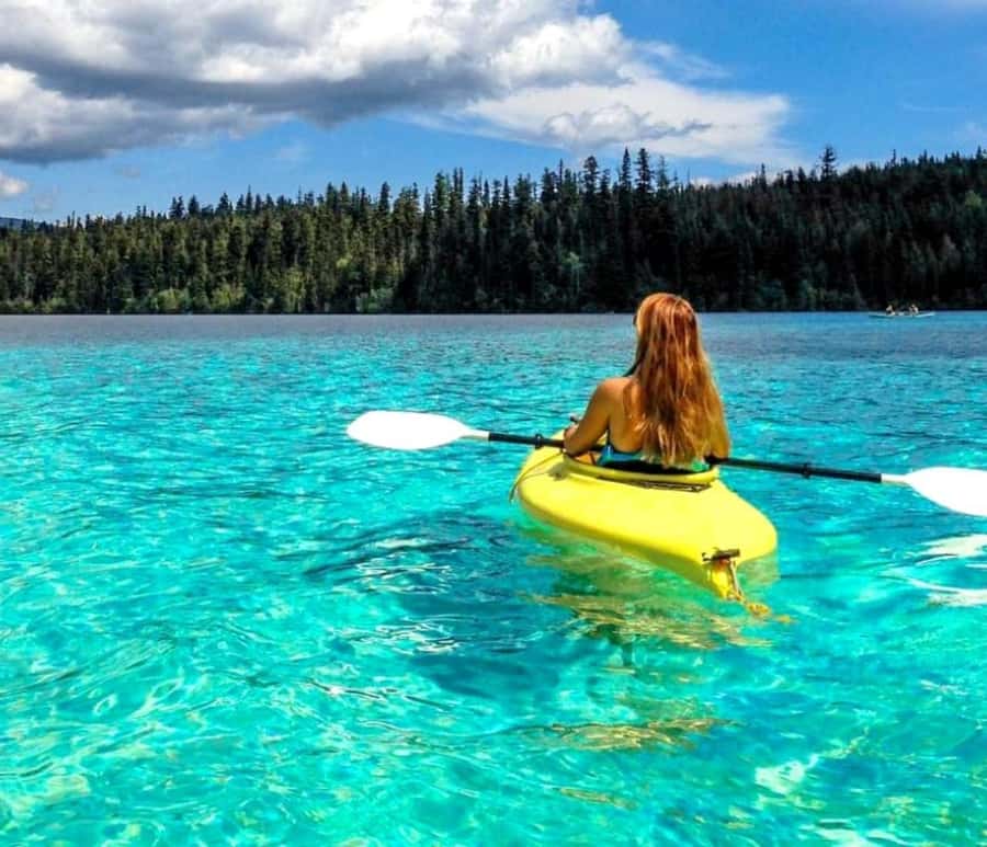 Banff: Gondola, Hot Springs, Bow falls & Three lakes tour - Johnson Lake slows the pace