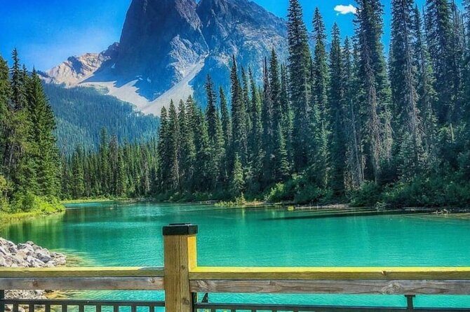 Banff Gondola, Lake Louise, Emerald Lake and Lake Minnewanka Tour - Morant’s Curve and the Spiral Tunnels