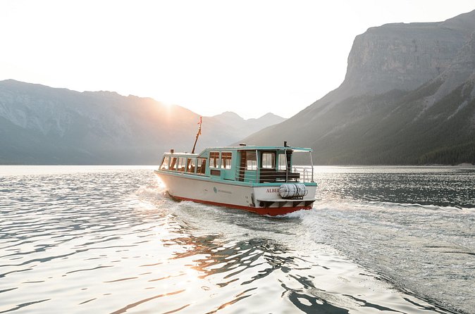 Banff Gondola & Lake Minnewanka Cruise Combo - Who will enjoy this Banff combination?