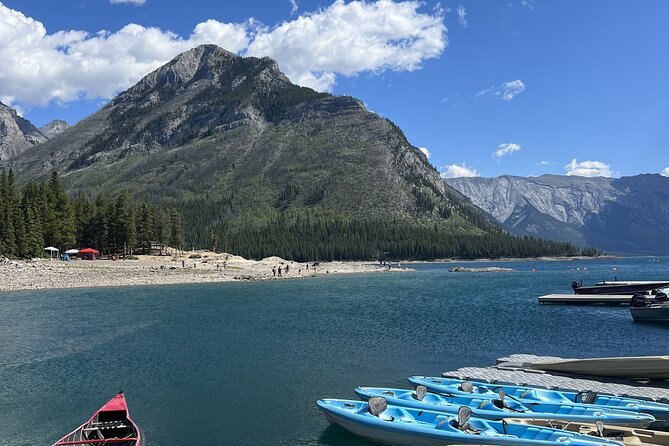 Banff Gondola Lake Minnewanka Johnston canyon and Banff Town - Banff town for lunch and a quick browse