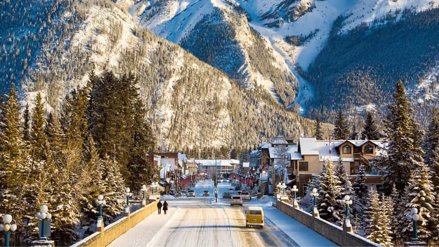 Banff: Gondola Ticket and Johnston Canyon Hiking Tour - Johnston Canyon and its limestone walls