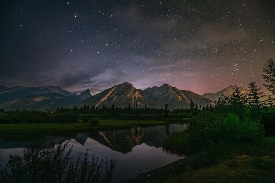 Banff: Guided Sunset and Stargazing Tour - Watching the sky change from blue to black