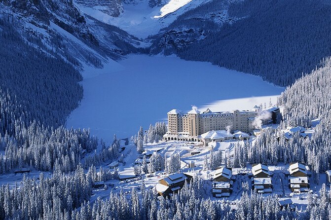Banff Highlights: Moraine Lake, Lake Louise and beyond - Bow Valley Parkway adds a scenic five-minute pause