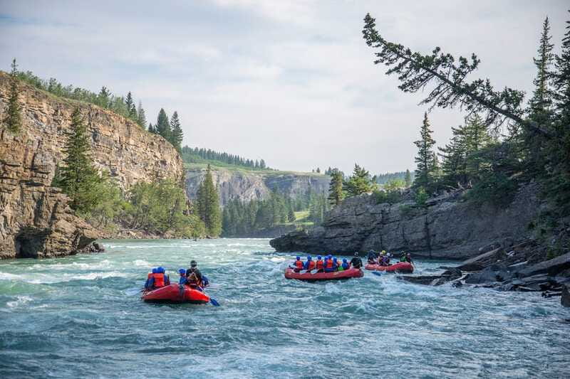 Banff: Horseshoe Canyon Whitewater Rafting Tour - Meeting your guide at the put-in point
