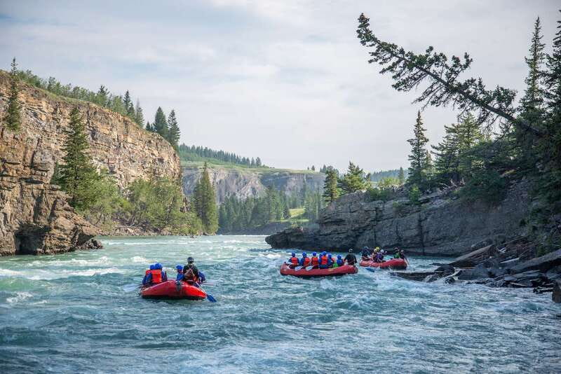 Banff: Horseshoe Canyon Whitewater Rafting Tour - The ride back and the post-rafting routine