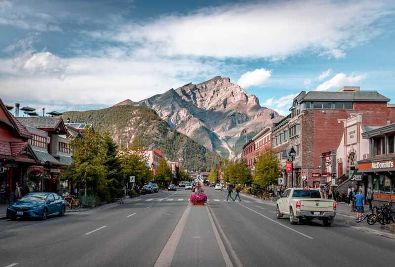Banff: In-Depth Banff Area & Canyon Day Tour - Timing, weather, and physical demands
