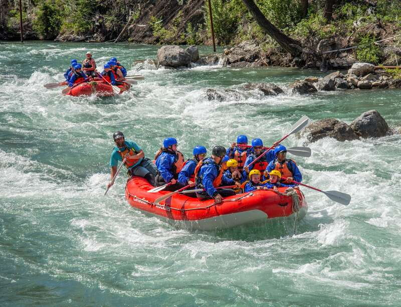Banff: Kananaskis River Whitewater Rafting Tour - Getting warm again at the River Base