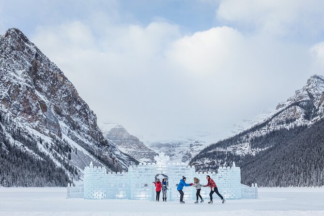 Banff, Lake Louise and Johnston Canyon - Winter Wonderland Tour - Lake Louise: two hours by the frozen lake