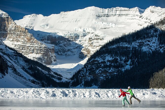 Banff, Lake Louise and Johnston Canyon - Winter Wonderland Tour - The Bow Valley Parkway between the main stops