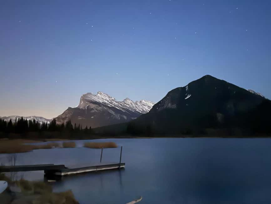 Banff: Lake Louise, Emerald, Moraine Lake & Johnston Canyon - Lunch is flexible, but not included