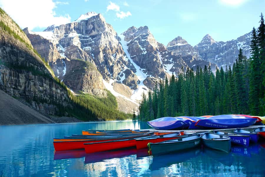 Banff: Lake Louise,Lake Minnewanka,Emerald Lake & Banff Town - Lake Minnewanka and Two Jack Lake