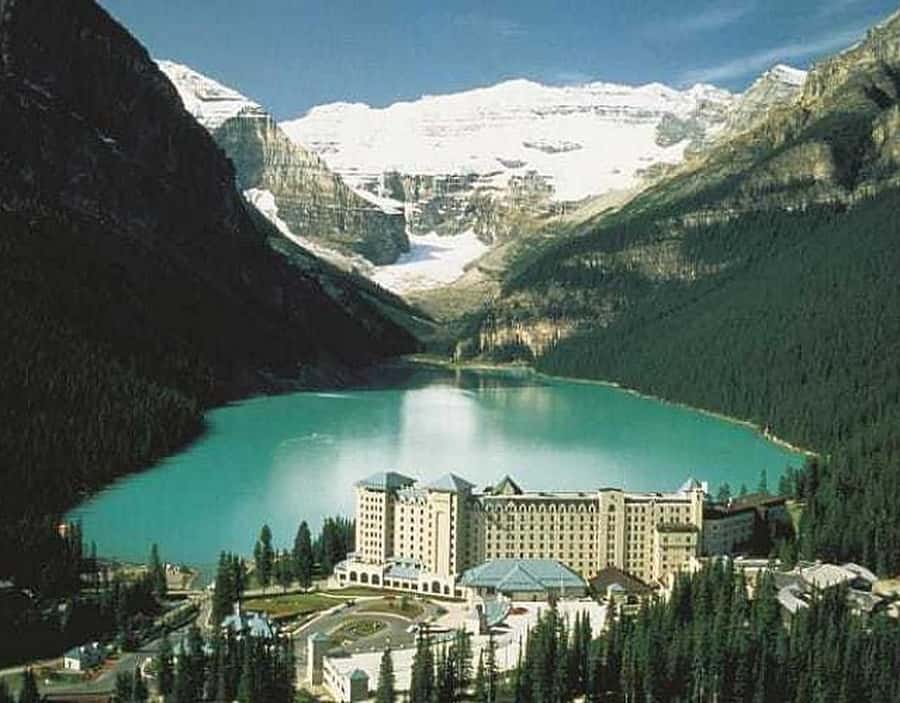 Banff, Lake Louise, Moraine ,Emerald & Johnston Canyon tour - Why This One-Day Rockies Route Works