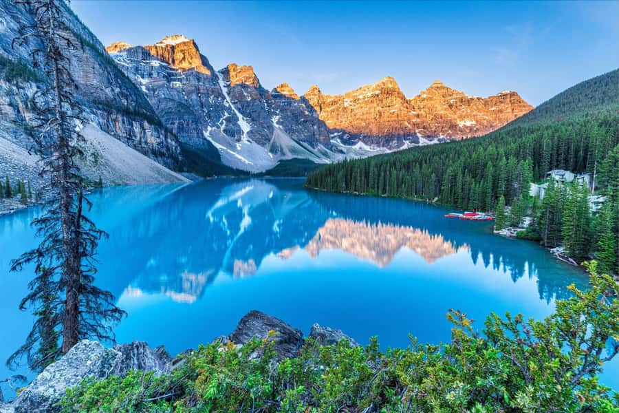 Banff: Lake Louise, Moraine, Emerald Lake & Canyon Day Trip - Why this $50 trip covers so much ground