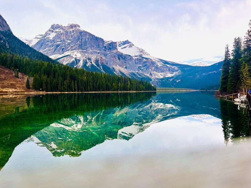 Banff: Lake Louise, Moraine, Emerald Lake & Johnston Canyon - Moraine Lake depends on the calendar and conditions